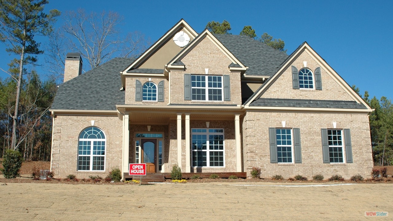 architecture-brick-building-259957